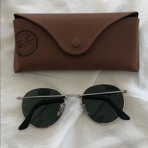 Ray-Ban Accessories - Ray-Ban folding silver mirror Sunglasses Ray-Ban Accessories - Ray-Ban folding silver mirror Sunglasses